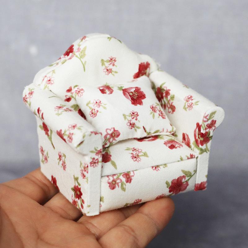 1:12 Dollhouse Miniature Floral Single Sofa for Living Rooms or Bedrooms
