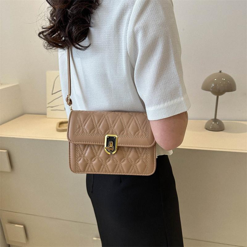 Fashionable Pu Leather Crossbody Bag For Women Stylish And Trendy Small Square Bag