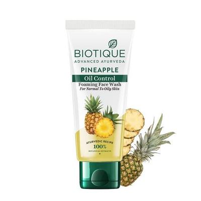 Biotique Pineapple Oil Control Foaming Face Wash | Hydrates Dry Skin | 100% Botanical Extracts | Suitable for All Skin Types | 150ml