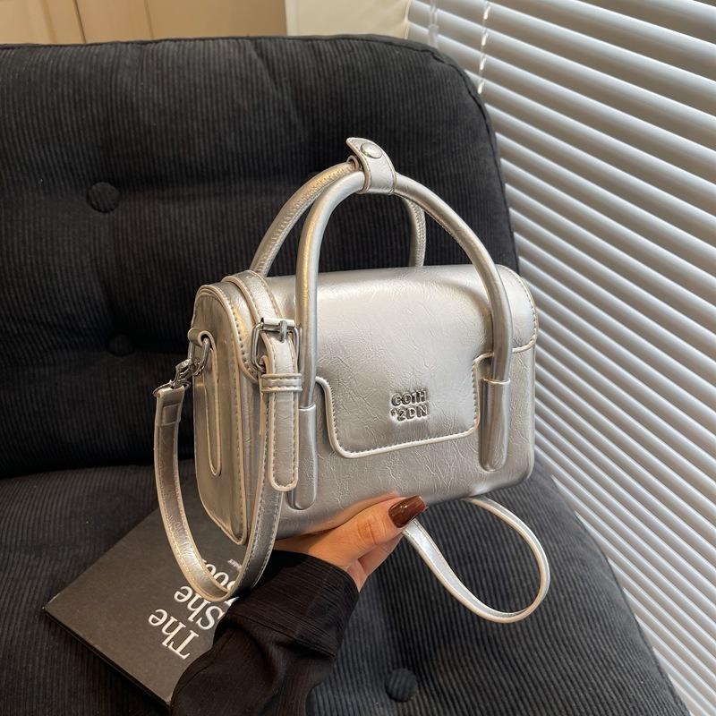 High-end small bag women's spring summer versatile new fashion messenger bag small square bag