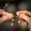 Elegant Ebony Flower Hairpin for Women – Ancient Style, High-End Feel, Simple Chinese Design, Perfect for Daily Use.
