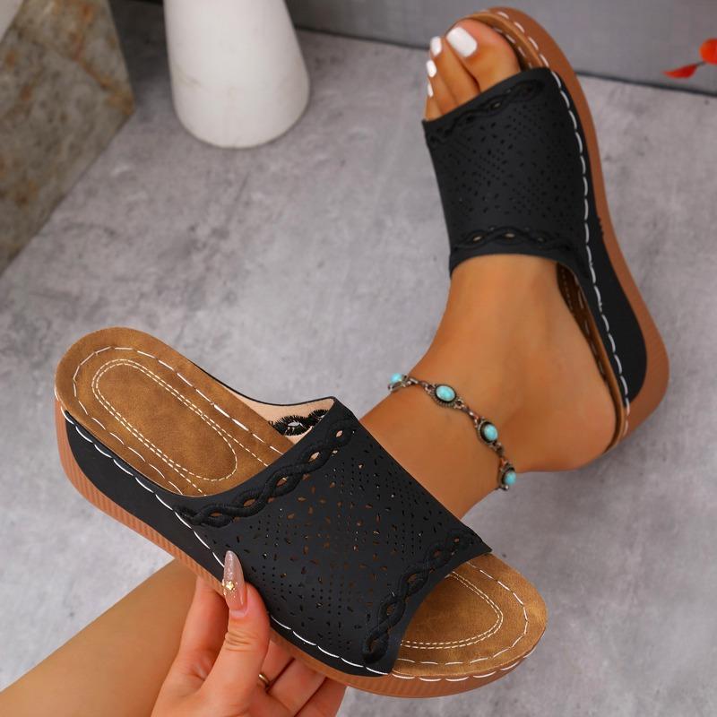 Summer new women's sandals foreign trade one-word drag women's flat-bottomed hollow sandals women's slope heel cool slippers