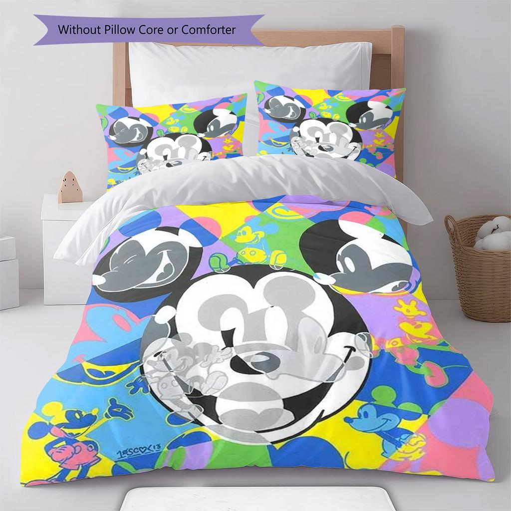 Red Patchwork Mickey & Minnie Couple Print Bedding Set, A Warm and Comfortable Choice for Decorating A Child's Bedroom.