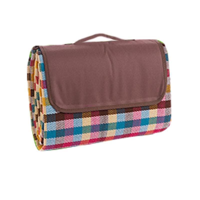 Camping picnic carpet, outdoor picnic mat, outdoor handbag, waterproof sandproof moistureproof mat, very suitable for the beach