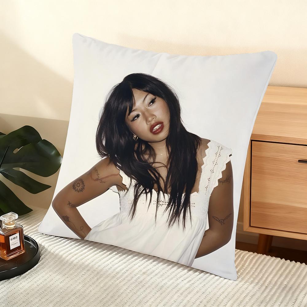 B-Beabadoobee Cushion Cover Soft Short Plush Pillow Cover Smooth Cozy Texture Aesthetic Cushion Case Home Decor