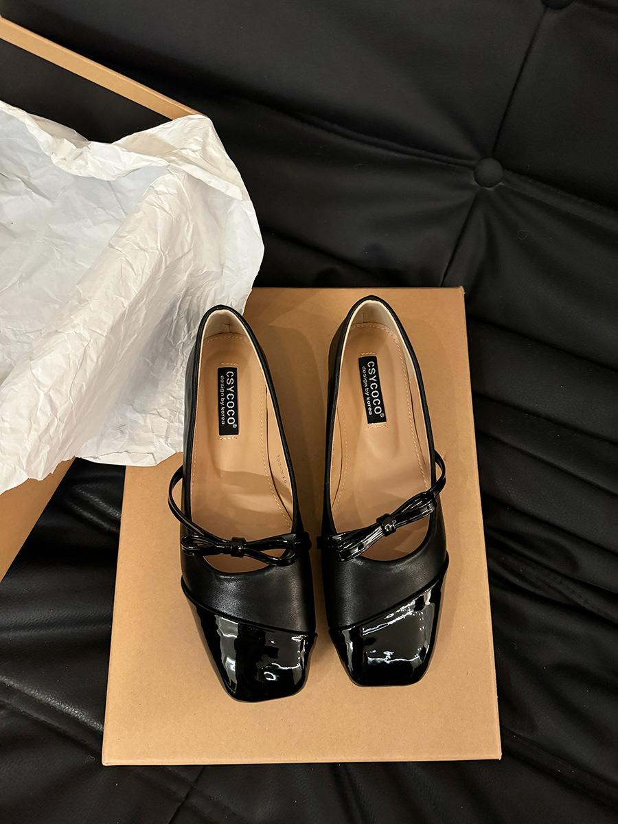 

Французский дизайн, черные туфли с квадратной головкой, женские туфли, новинка 2025 года, весна-осень, ретро, вечерние туфли для поездок на работу 39 чёрный