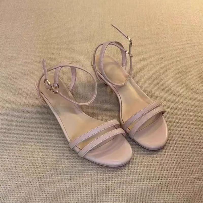 Fashion 2025 New Sandals Ladies Square Heel Elegant Summer Slippers Gladiator Leather Ladies Slippers  Fashion Ladies Sandals
