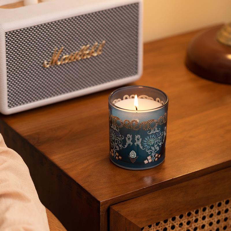 Rose Scented Soy Wax Candle - Aromatherapy Gift for Bedroom, Hotel, or Best Friend's Birthday.