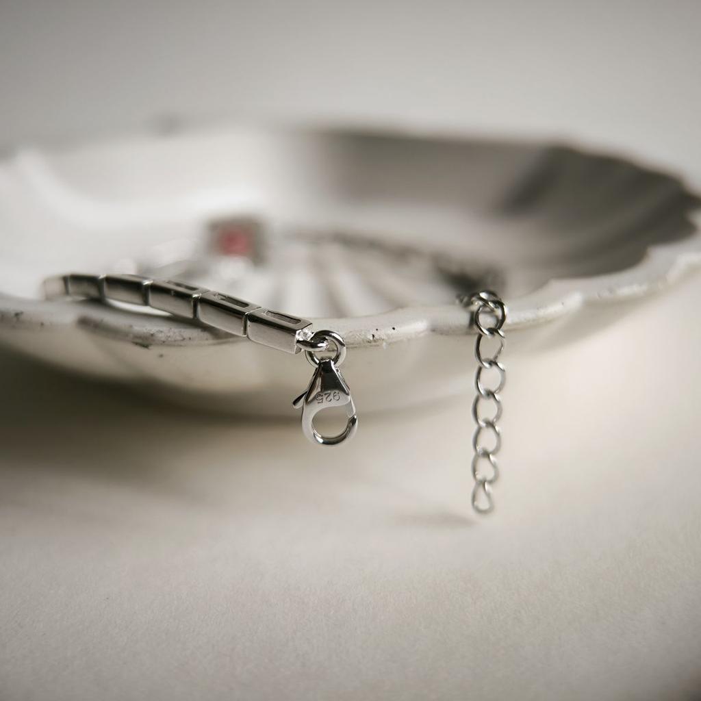 Silberarmband mit natürlichem Granat, Gewicht des Artikels 8,35 g (2190844)