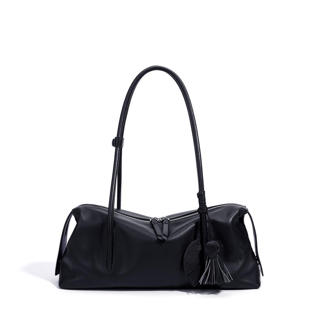 2026 casual niche bag feeling commuter leather portable shoulder underarm pillow bag