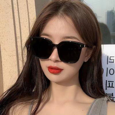 New Decorative Rice Nails Sunglasses Women Design Brand Bigframe Sun Glasses Outdoor Leisure Women Eyewear UV400