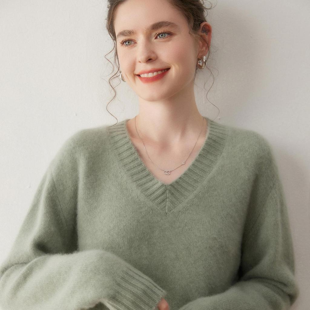 Women's Cashmere V-Neck Loose Fit Sweater - Solid Color, Thickened Knitwear for Autumn & Winter