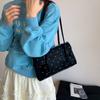 Summer patent leather polka dot handbag, new trendy fashion niche underarm bag, large-capacity commuter tote bag