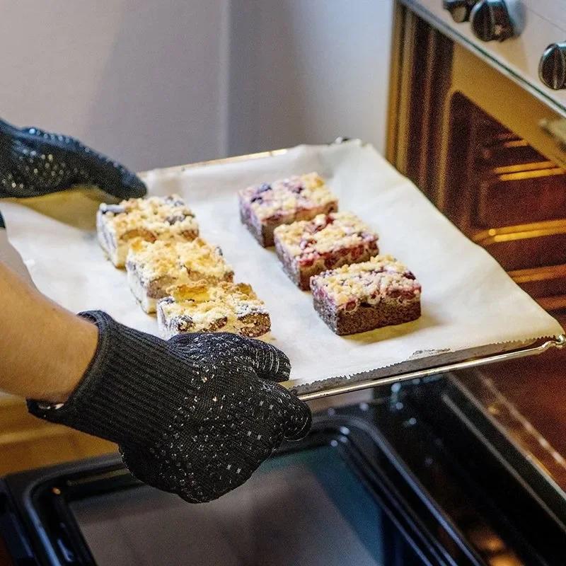 BBQ Oven Gloves High Temperature Resistance Barbecue Mitts 800 Degrees Fireproof Anti Heat Insulation Microwave Glove for Baking