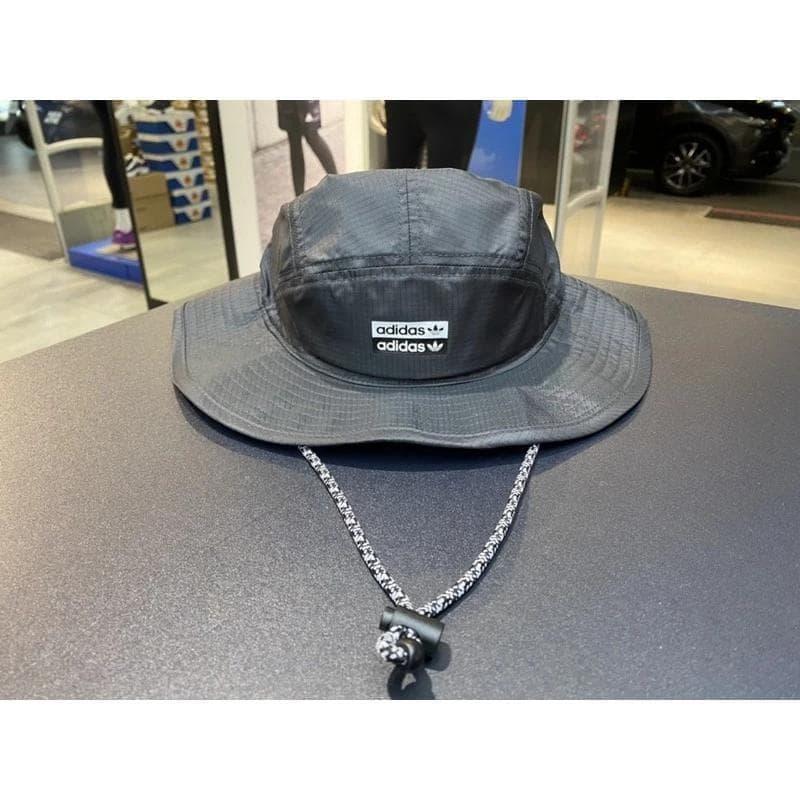 Used New adidas bucket hat black GN2276