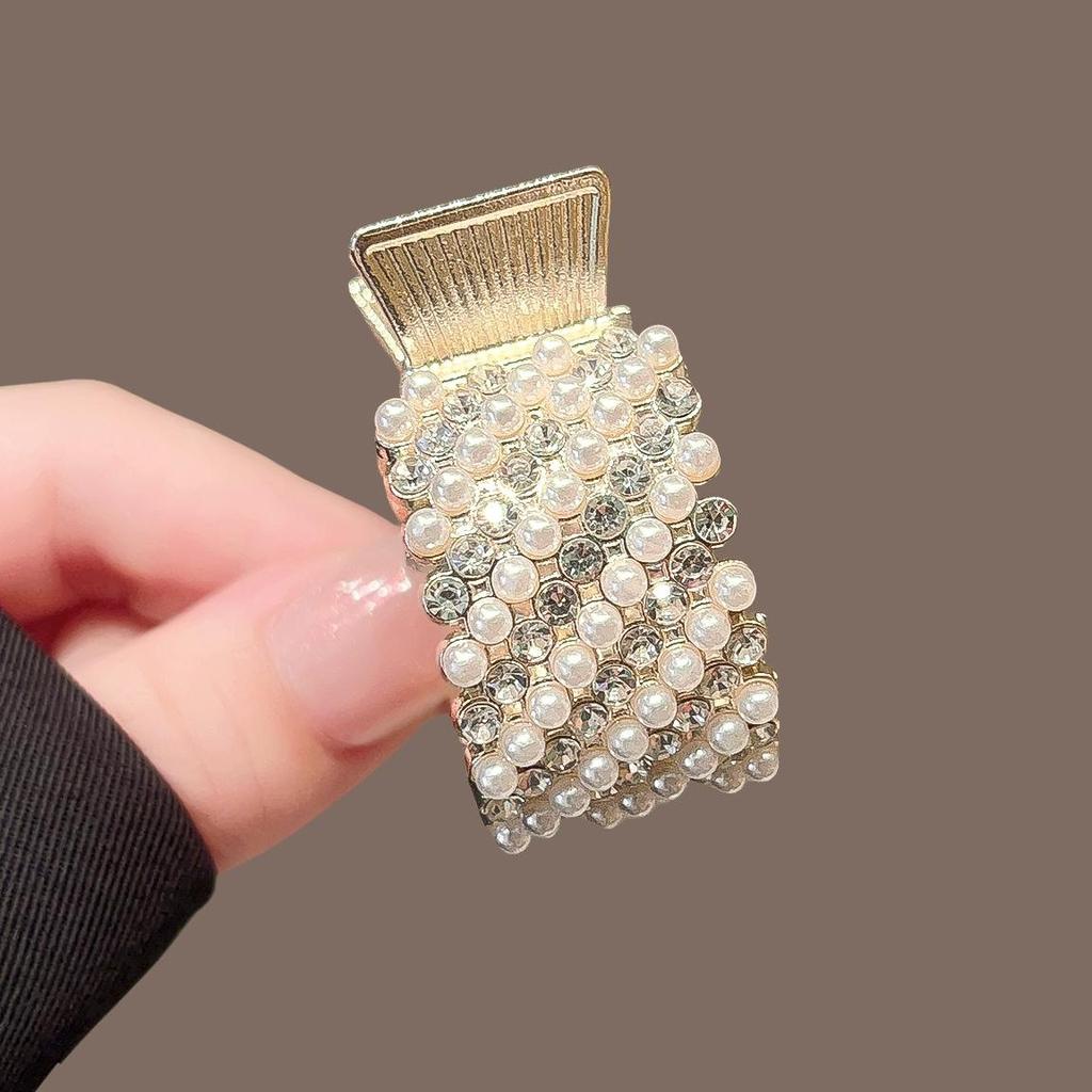 Hoher Pferdeschwanz Voll Diamant Metall Griffklammer Glänzender Diamant Flauschige Haarwurzeln Haifischklemme Party Licht Luxus High-End Haarspange