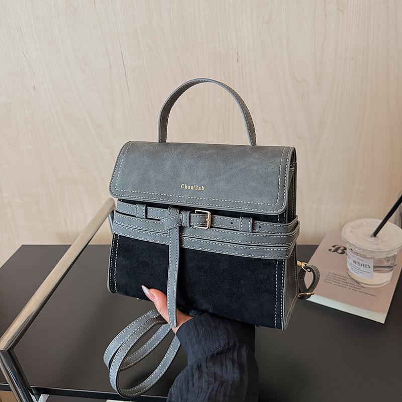 

Стильный, простой и универсальный новый рюкзак 2025 года в стиле ретро большой вместимости, женский рюкзак для путешествий высокого класса нишевого дизайна чёрный