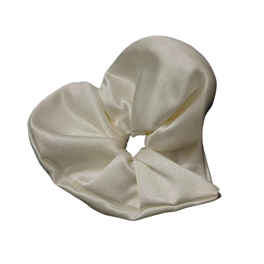 Elegant Heart Shape Satined Scrunchies Hair Accessory Hair Tie For Creating Low Ponytails And Buns Hairstyling Hairband