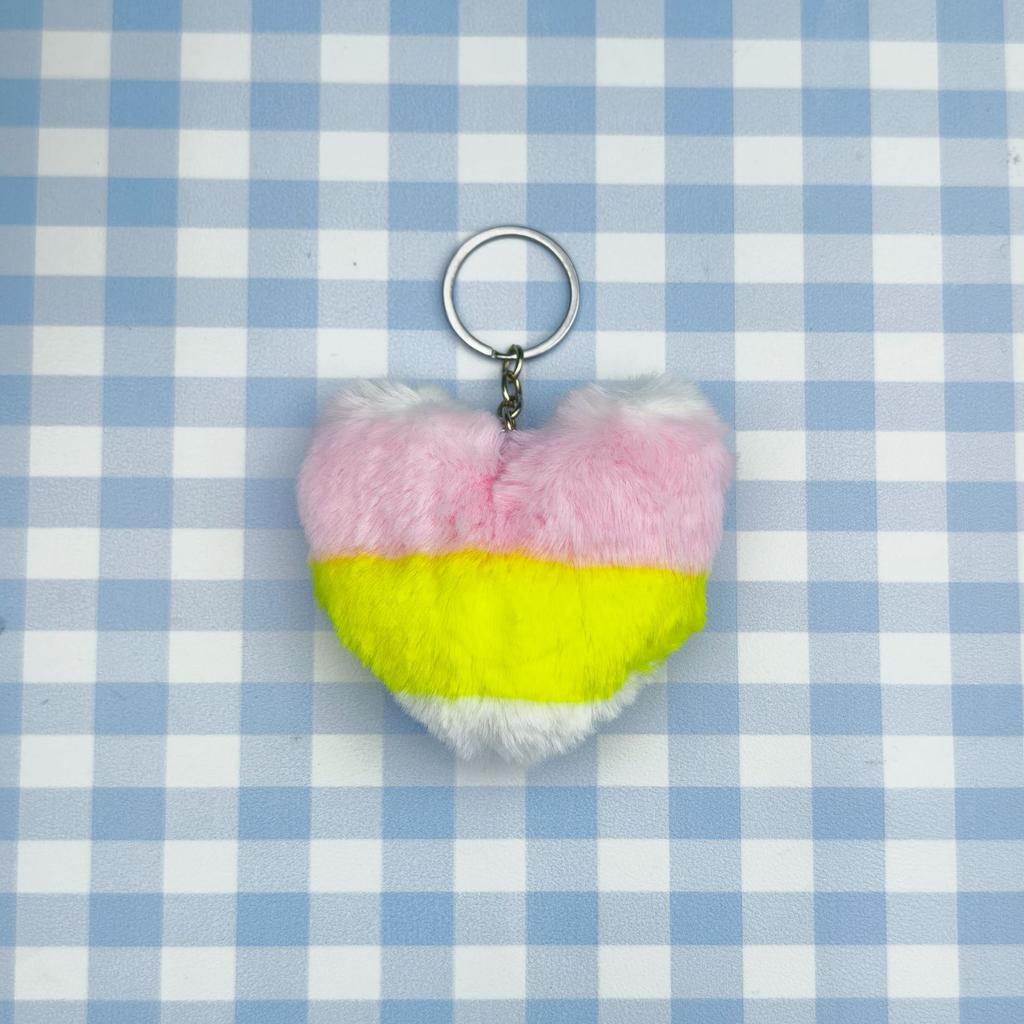 Cute Personalization Color Heart Shaped Fluff Pompomy Keychain Pendant Car Backpack Accessories Key Ring Boys and Girls Gift