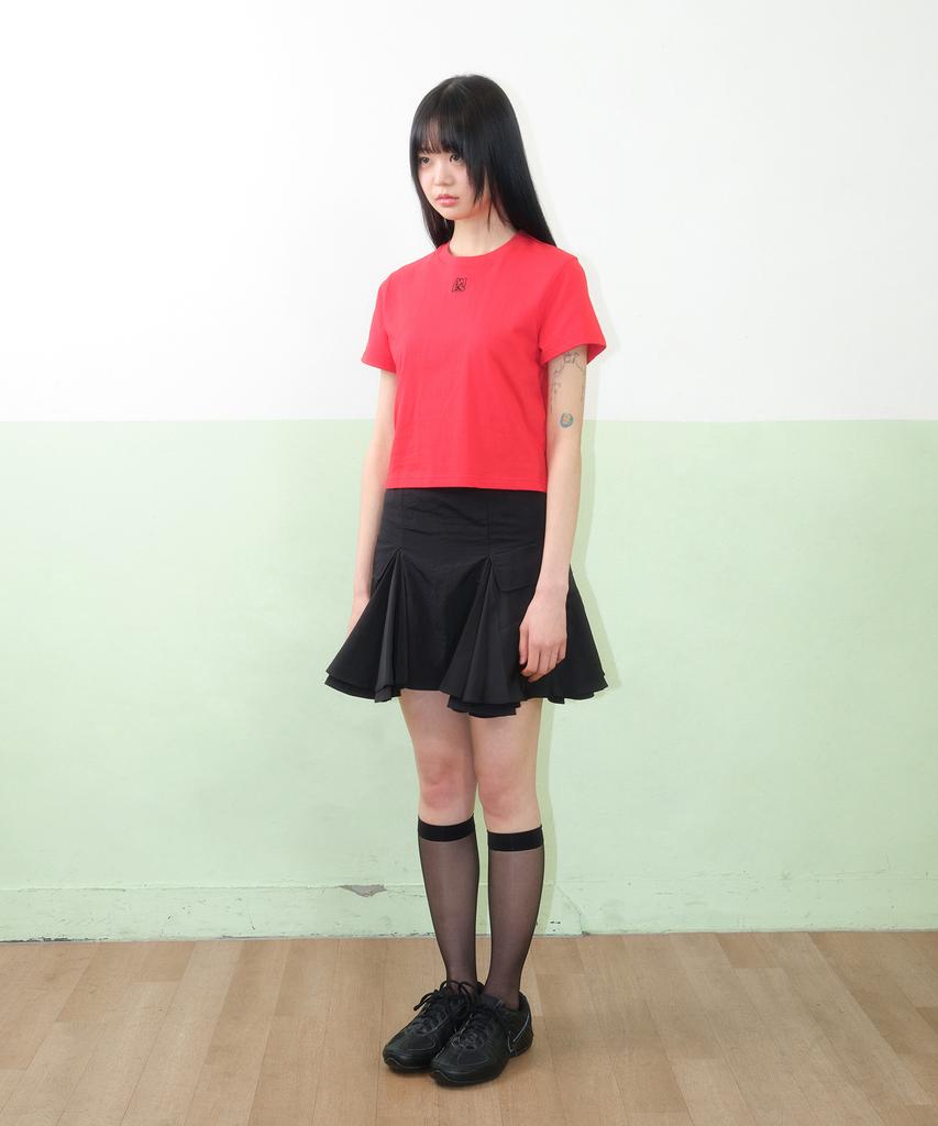 AMES-WORLDWIDE Basic Small Logo Crop Tee Red