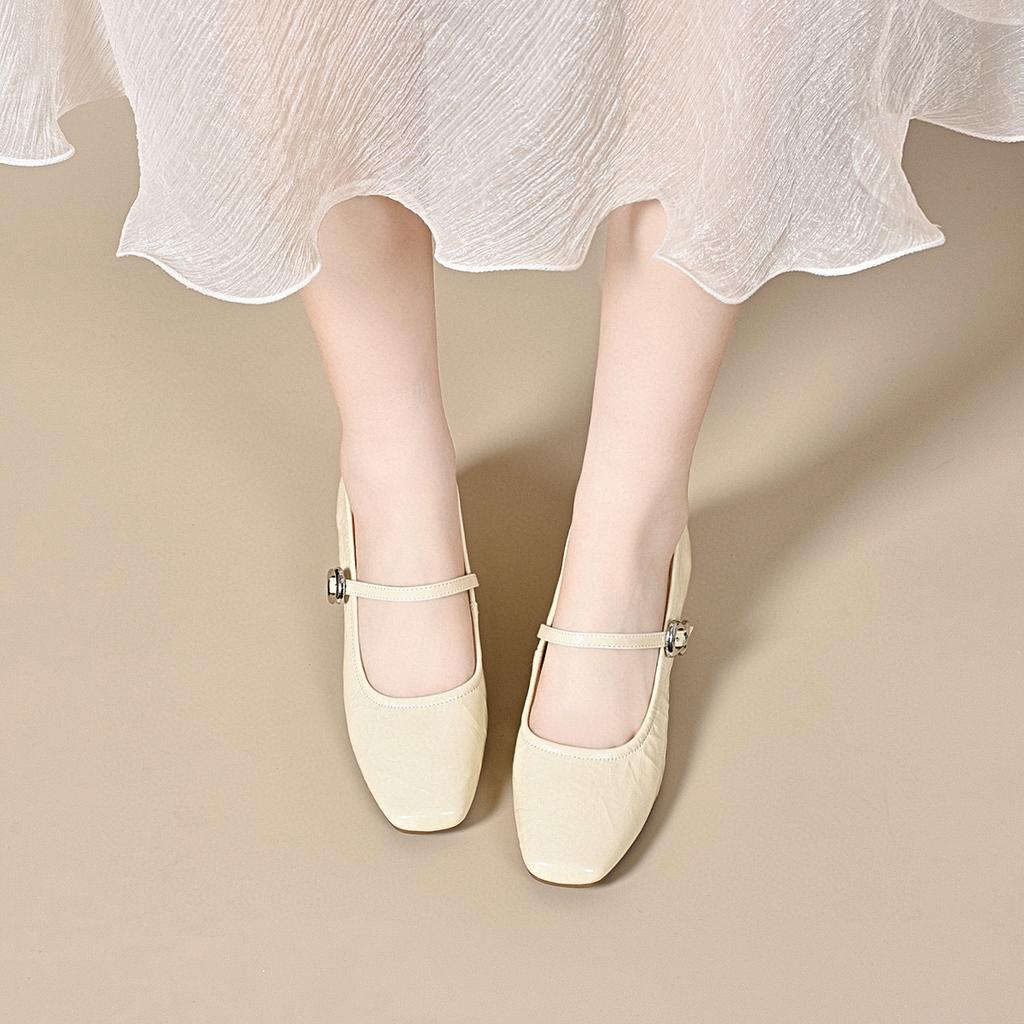 Square head thick heel single shoes women's spring new shallow mouth retro Mary Jane shoes one-word buckle