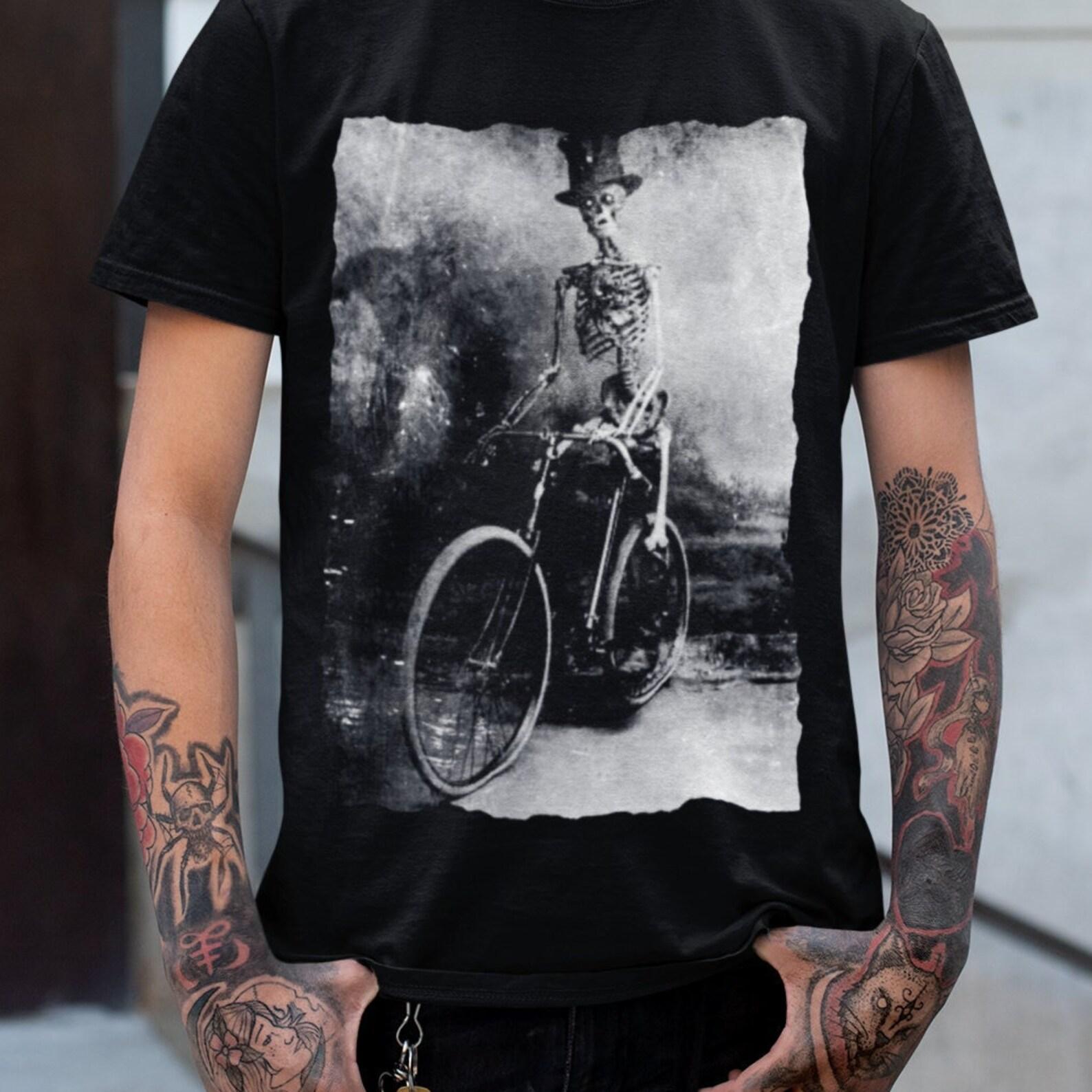 Vintage Skeleton T-Shirt Riding Bike Black Goth Spooky Tee Halloween Skeleton Shirt Gift for Goth Fans Bike Lovers Halloween Fans XL