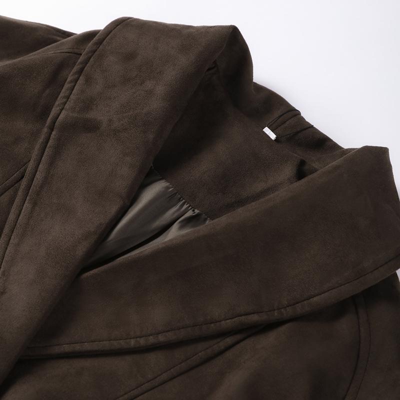 Dámská teplá semišová bunda tmavě hnědé barvy s klopami na šněrování, s dlouhým rukávem, na dojíždění, blejzr v retro britském stylu, temperamentní bunda, podzim 2025