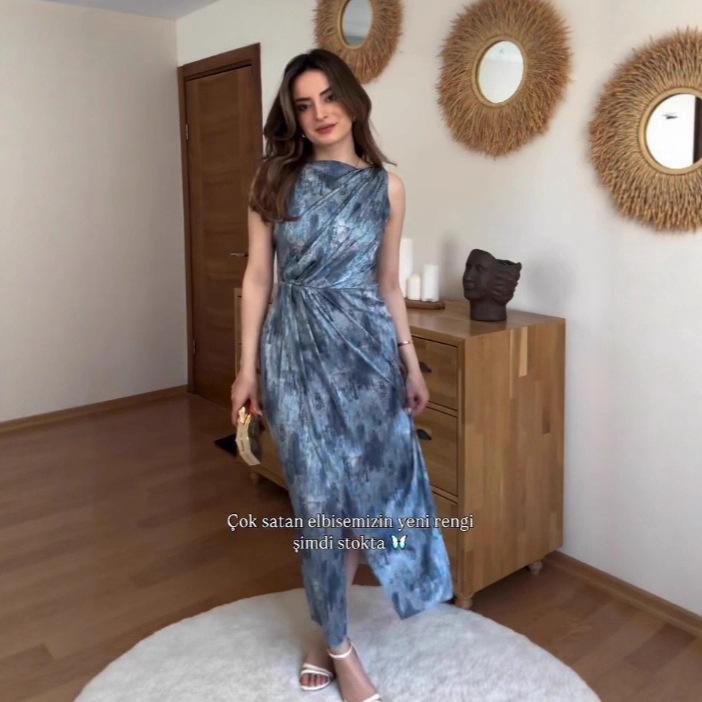 Elegant 2025 European & American Slimming Sleeveless Vest Dress