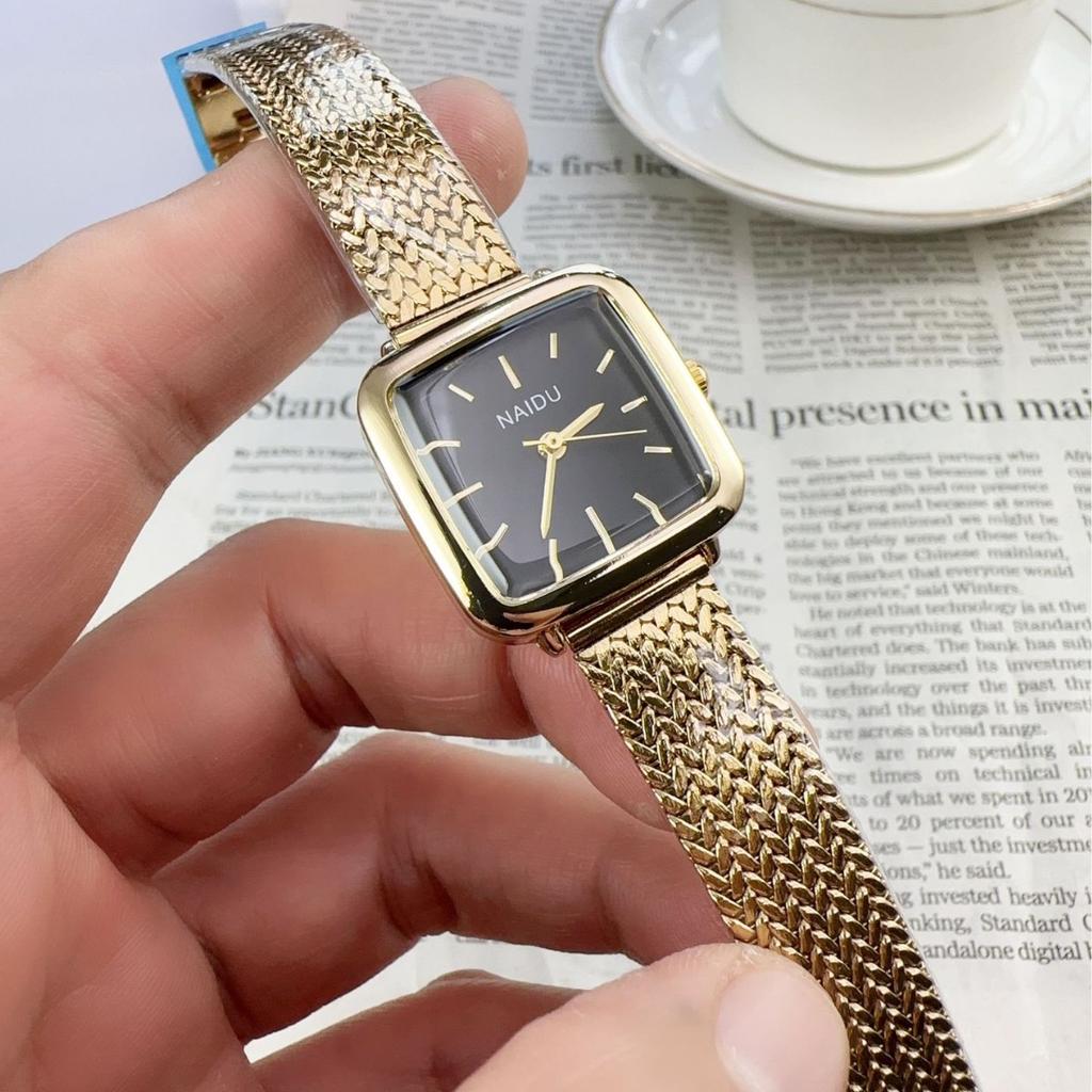 Light Luxury high-end Women Watch Simple and Compact Dial Cool Retro Korean Version Female Student Quartz Wristwatches