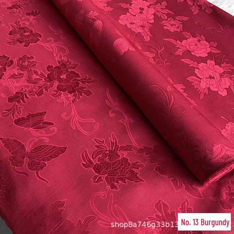 Žakárová látka Hanfu Qipao s otevřeným vzorem Motýli a pivoňky - 100% morušové hedvábí