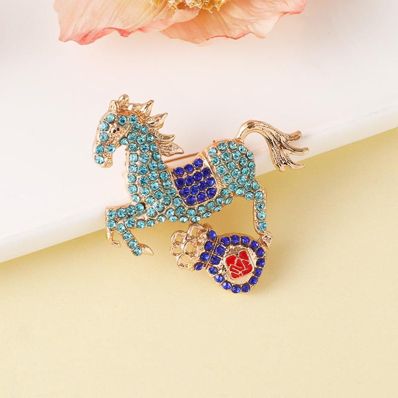Zinc Alloy Exquisite Pony Brooch Commemorative Gift Animal Decoration Fresh Diamond Studded Fu Bag