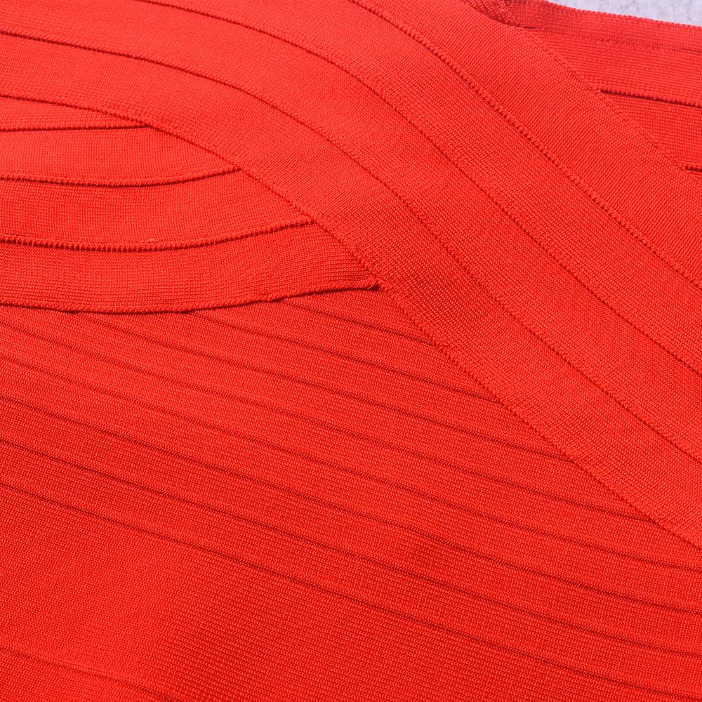 Luxury Off-Shoulder Bandeau Bandage Dress with Stripe Pattern and Waist-Cinching Hip-Hugging Design