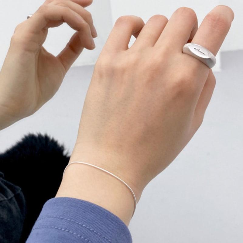 

metamic Matt Snake Chain Bracelet Gold