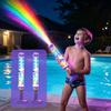 Leuchtendes Regenbogen-LED-Wassersprühspielzeug, Kindersicherer Sommer-Licht-Wassersprühzerstäuber, Beleuchteter Nachtsprinkler für Poolparty, Hinterhof, Strand