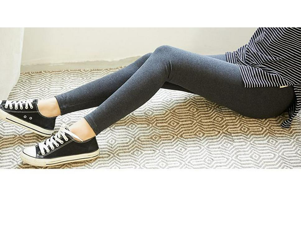 Women's High-Waisted Fleece-Lined Cotton Leggings, Slimming & Warm for Outdoor Wear, Perfect for Autumn & Winter.
