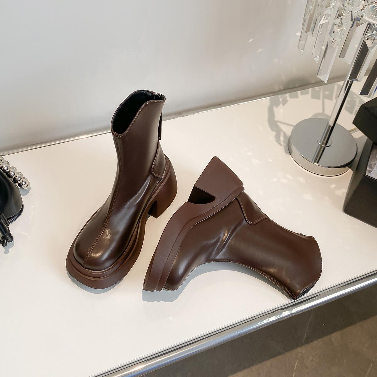 

French skinny boots women s thick heel thick sole heightened rear zipper Martin boots v-mouth white medium tube short boots 40 коричневый