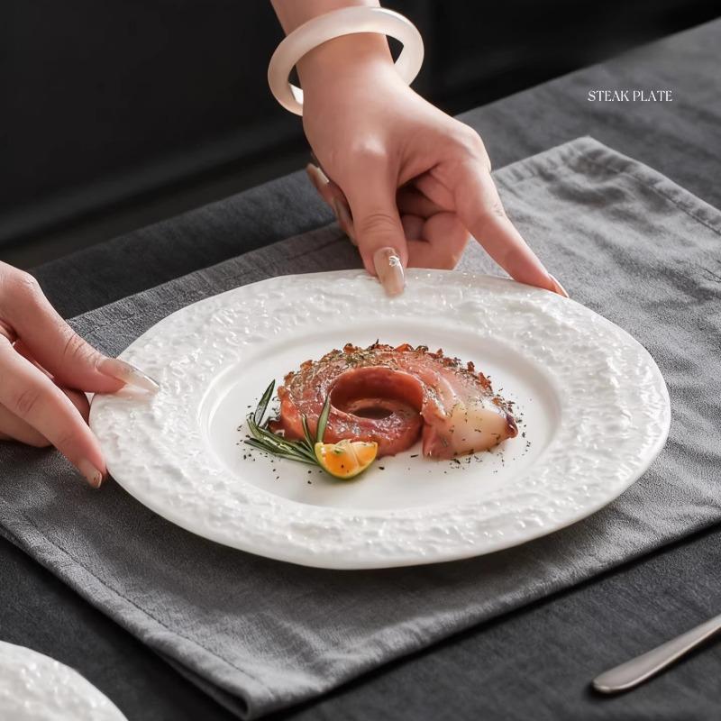 European-style White Porcelain Lace Embossed Steak Plate Hotel Round Ceramic Dinner Plate Restaurant Tableware Salad Pasta Plate