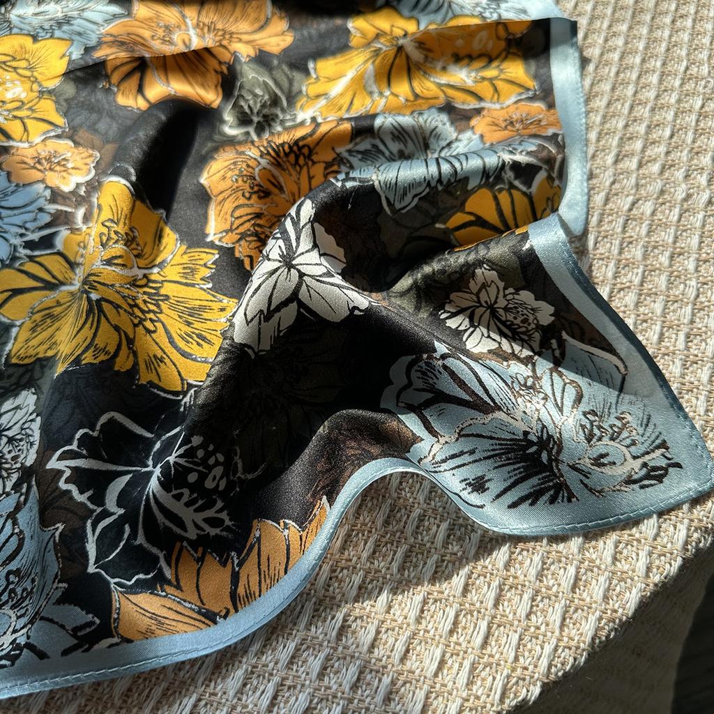 Retro temperament 111 mulberry silk scarf women's autumn and winter neck protection small scarf petal printed scarf