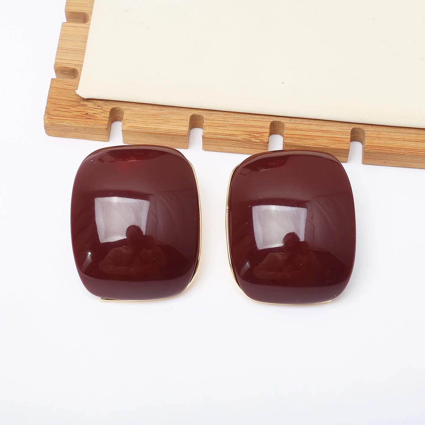 

European and American Autumn and Winter Style Amber Sugar Cube Earrings, Vintage Brown Exaggerated Resin Earrings, Geometric Jewelry серебряный
