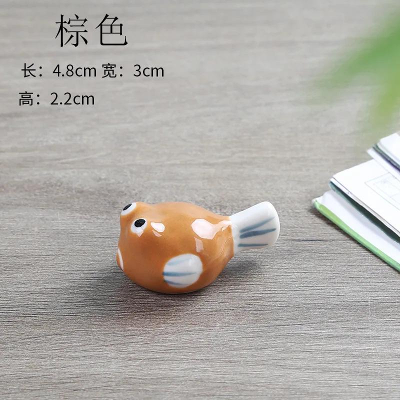 1PC Ceramic Chopstick Holder Puffer Fish Chopsticks Rest Cute Chopstick Rack for Chopsticks Dinnerware Stand