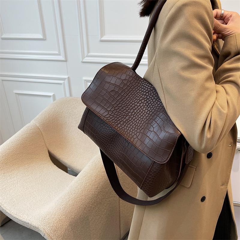 Bag Women's Large Capacity 2025 New Korean Version of Foreign Style Underarm Messenger Bag Shoulder Commuter Bag Portable Tote Big Bag