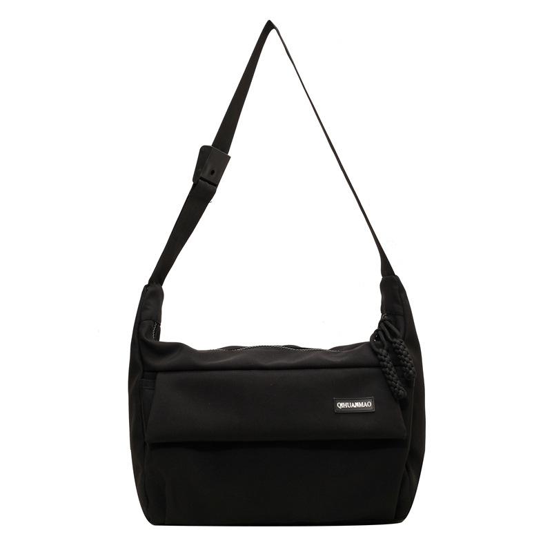 Japanese college style class commute tote bag leisure sports messenger bag spring and summer new Korean version personalized shoulder bag