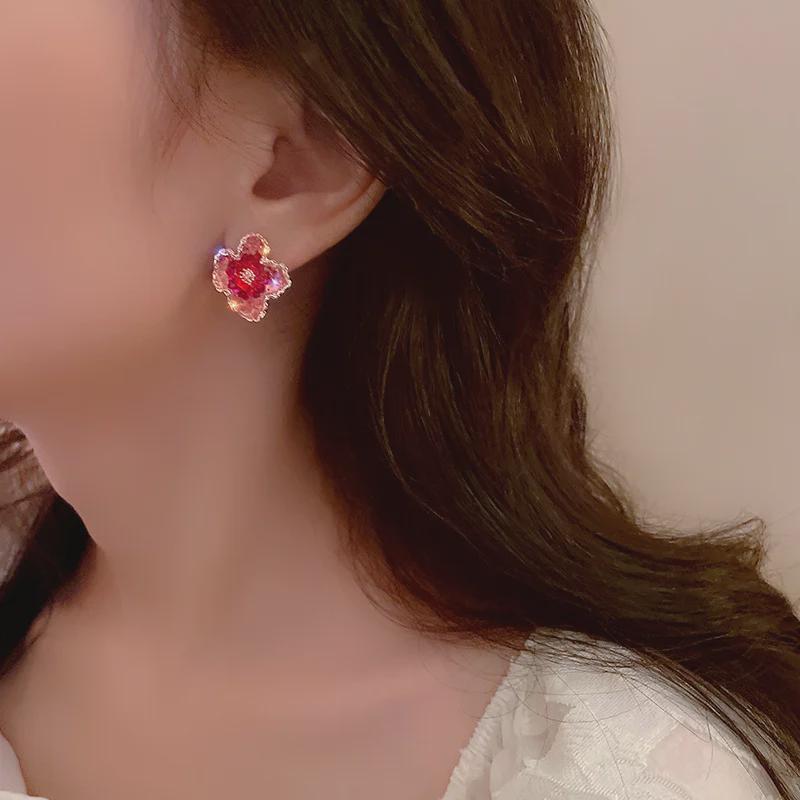Pink Crystal Flower Earrings - 2023 Trendy Niche Design for Women, Small & Exquisite.