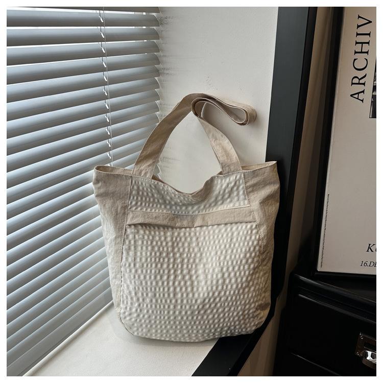 Relaxing, Lightweight and Fashionable Bag, Suitable for Daily Commuting, Women's Single-shoulder Bag, Handbag