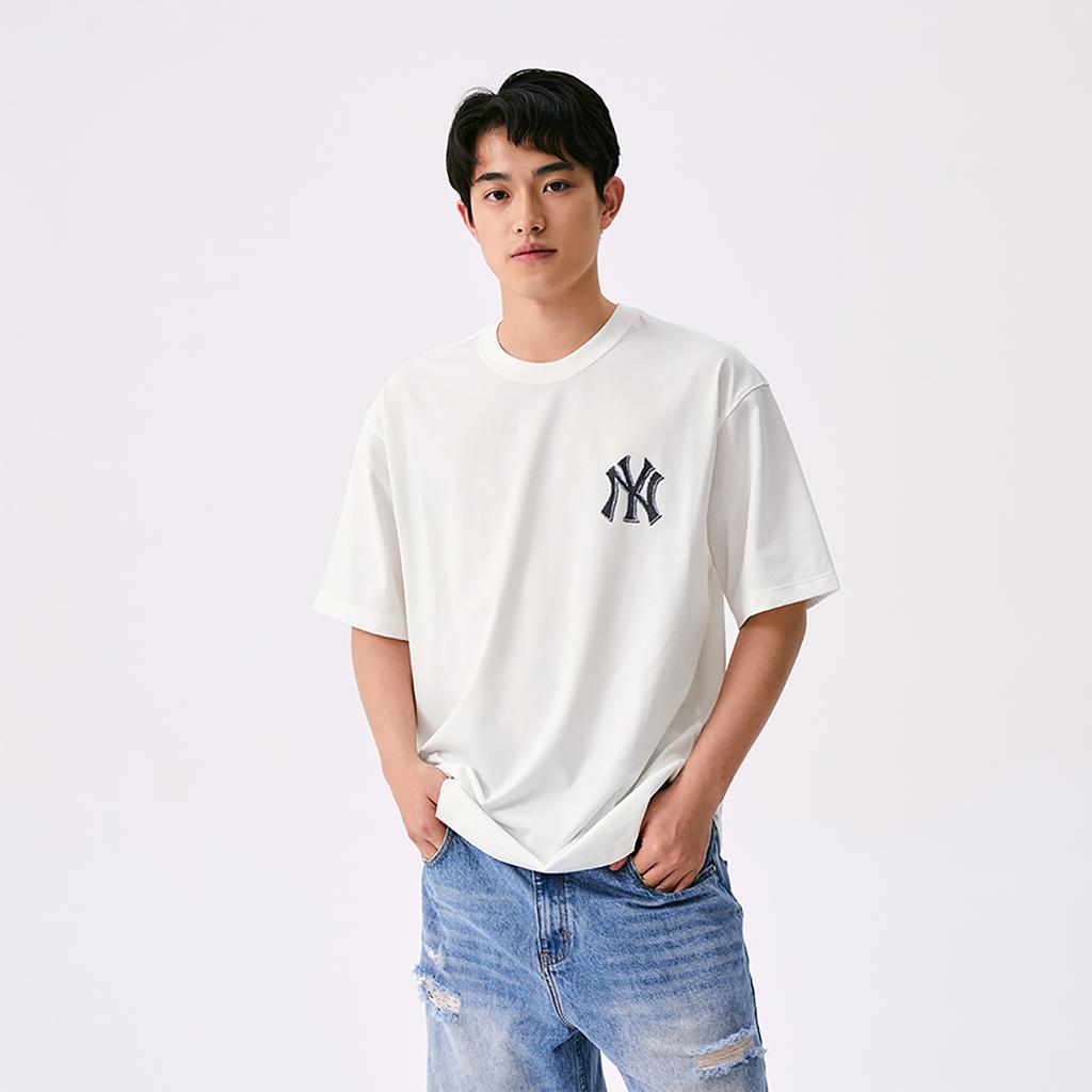 New MLB MONOGRAM Collection New York Yankees SS25 T Shirt Unisex Ivory 3ATSM1053-50IVS