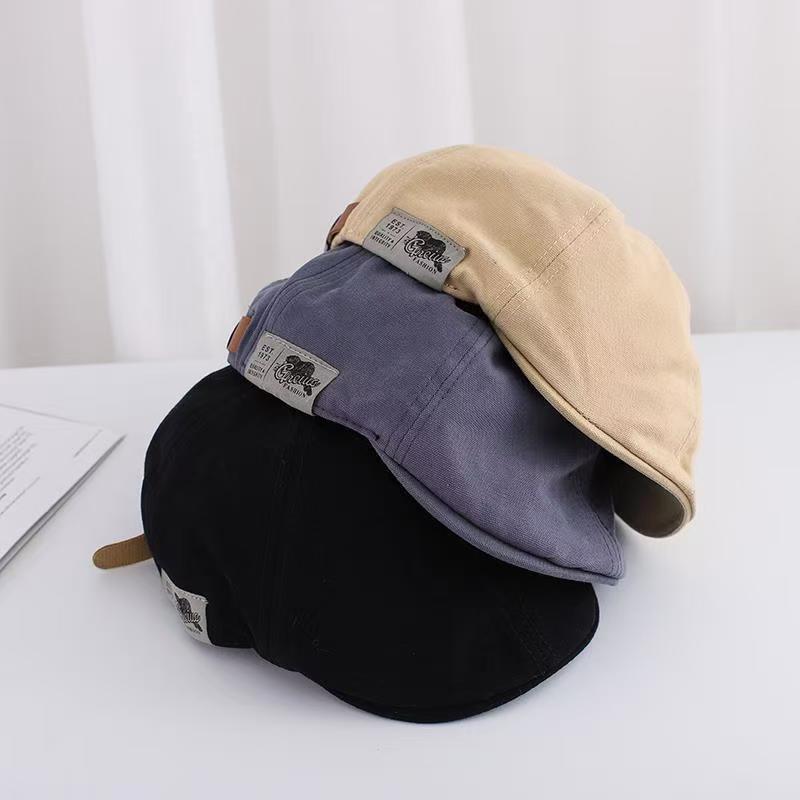 Retro classic beret for men and women Japanese street trend back wearing hat woman Korean version beret