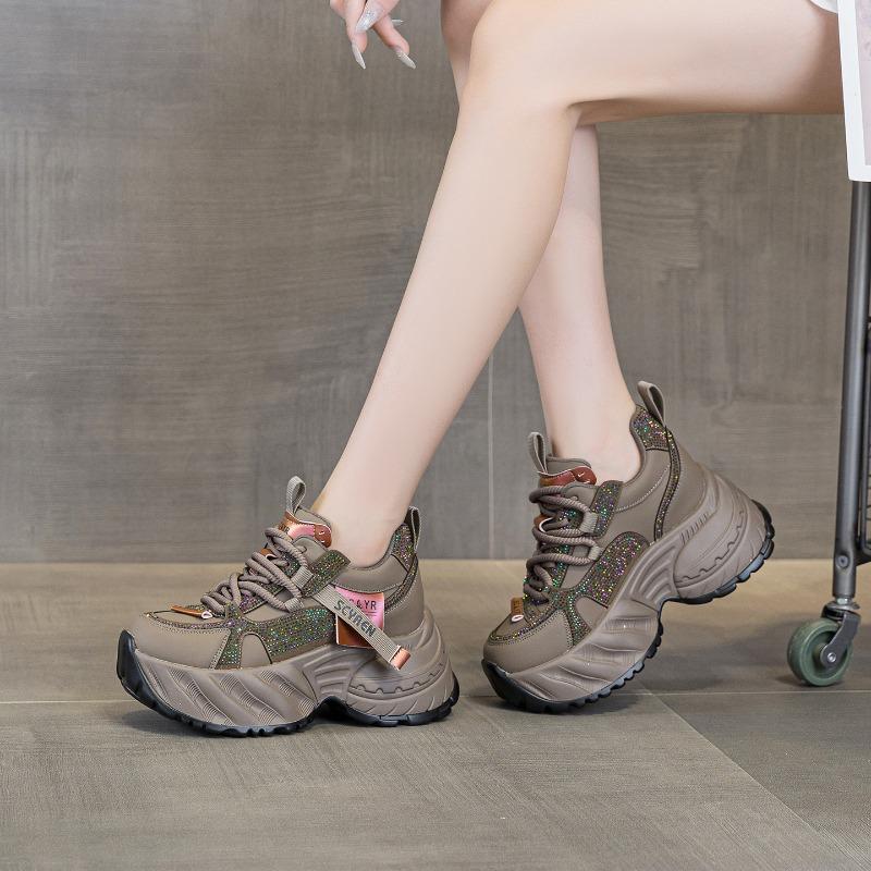 Neue Dad-Schuhe mit dicker Sohle und Innensohlenerhöhung, lässige, modische und vielseitige Damenschuhe