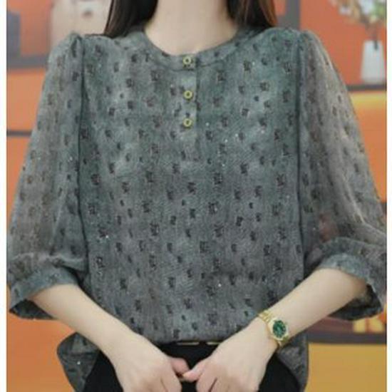 

2026 Stylish Spring T-shirt: Versatile Base Layer for Fashionable Middle-aged and Elderly Women 3XL
