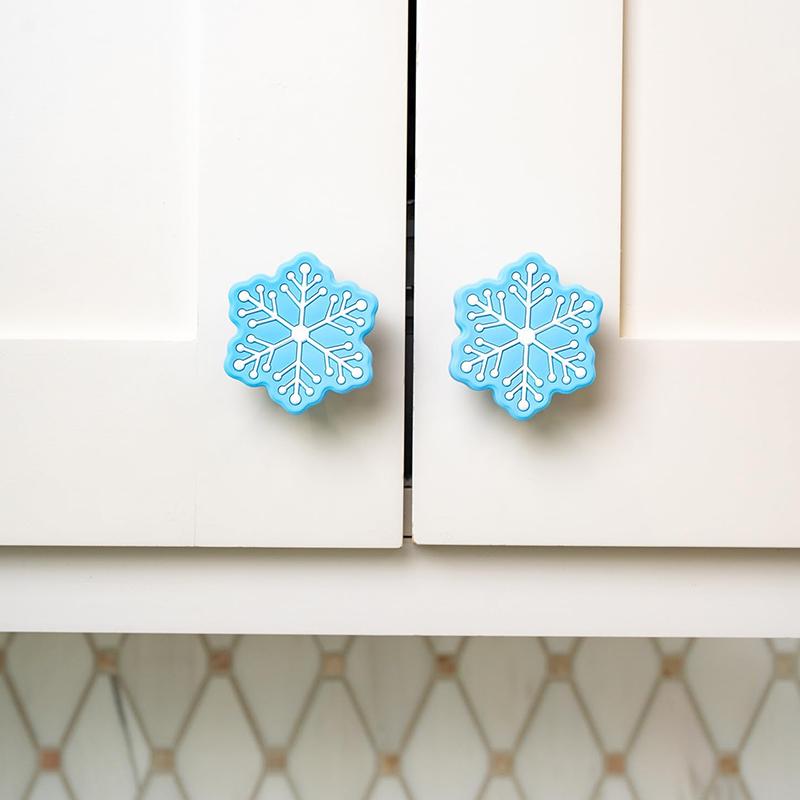 WTEMPO Christmas Decorative Cabinet Handle Covers Stretch Over Hardware Decorations Holiday Christmas Festive Door Knobs for Kitchen Bathroom Dressers