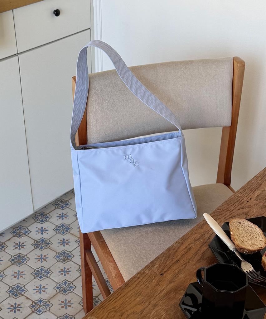 Mucu And Ebony Comfy Bag _ Lavender Blue